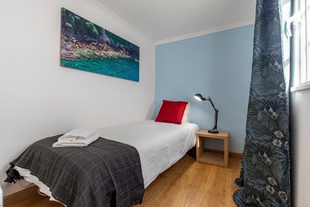 3 Bedroom Near Av. Liberdade Apartamento